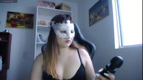 Snapshot of milleynoface chatting on 04.05.26 milleynoface online show from 04.05.26