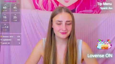 Snapshot of millibrooks chatting on 01.07.25 Milly online show from 01.07.25