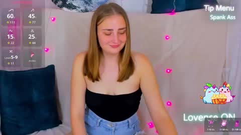 Snapshot of millibrooks chatting on 09.13.25 Milly online show from 09.13.25