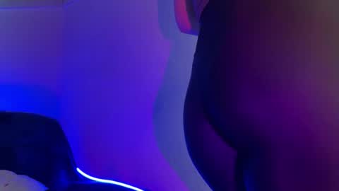 Snapshot of milliedoll chatting on 09.11.25 Millie online show from 09.11.25