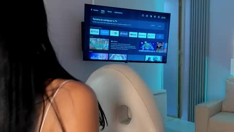 Ana Maria online show from 09.25.25