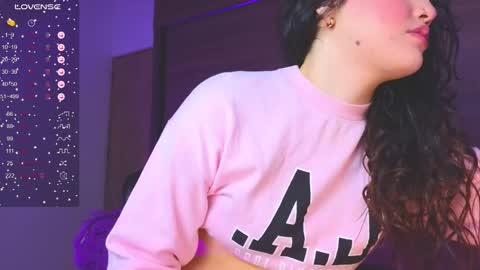 Snapshot of milly_01 chatting on 10.04.25 Milly online show from 10.04.25