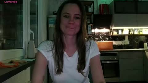Snapshot of milly_browski chatting on 10.24.25 milly_browski online show from 10.24.25