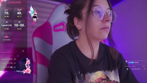 Snapshot of milly_kenner chatting on 11.13.25 MILLY online show from 11.13.25