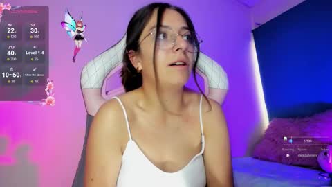 Snapshot of milly_kenner chatting on 11.18.25 MILLY online show from 11.18.25