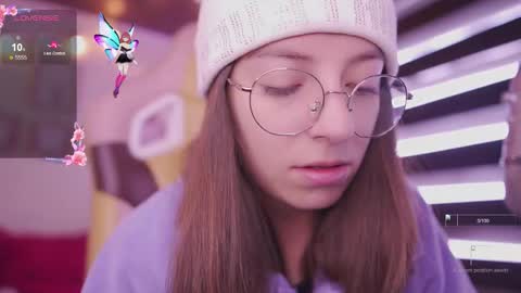 Snapshot of milly_kenner chatting on 12.05.25 MILLY online show from 12.05.25