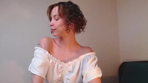 Milly online show from 10.04.25