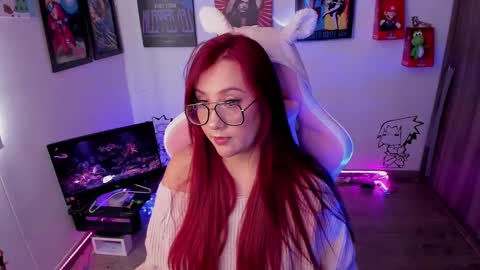 Snapshot of milly_yako chatting on 02.24.25 Monkey D Maddie online show from 02.24.25