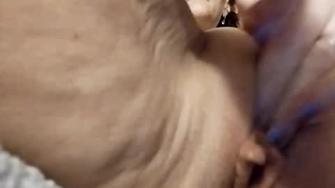 miloanj online show from 10.18.25