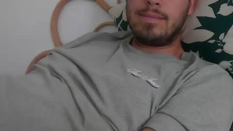 Snapshot of milowww1601 chatting on 05.17.26 milowww1601 online show from 05.17.26