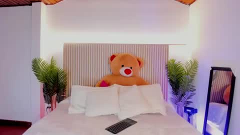 miluu online show from 06.19.26