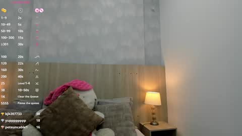 Snapshot of milu_gomez chatting on 12.06.24 Milu Gomez online show from 12.06.24