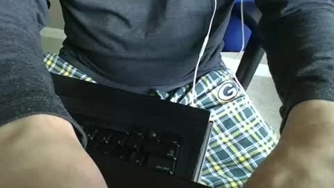 Snapshot of milwaukeebadger24 chatting on 01.08.25 milwaukeebadger24 online show from 01.08.25