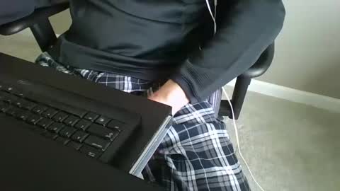 Snapshot of milwaukeebadger24 chatting on 02.19.25 milwaukeebadger24 online show from 02.19.25