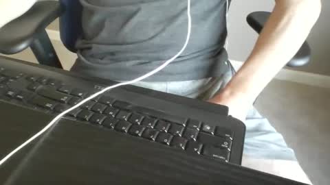 Snapshot of milwaukeebadger24 chatting on 09.24.25 milwaukeebadger24 online show from 09.24.25