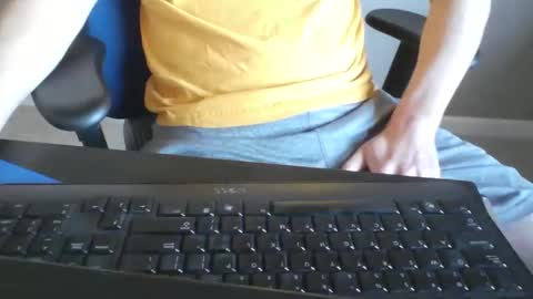 Snapshot of milwaukeebadger24 chatting on 11.16.25 milwaukeebadger24 online show from 11.16.25