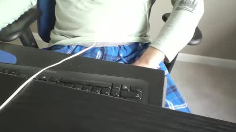 Snapshot of milwaukeebadger24 chatting on 12.05.25 milwaukeebadger24 online show from 12.05.25