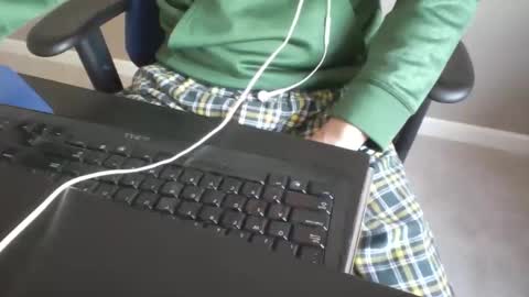 Snapshot of milwaukeebadger24 chatting on 12.17.25 milwaukeebadger24 online show from 12.17.25