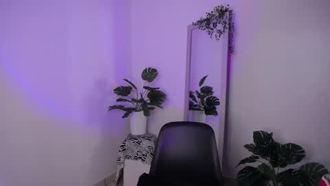 Mily Ortiz online show from 03.04.26