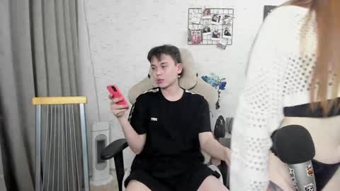 Snapshot of milymi_ chatting on 02.18.25 Milena and Jasper online show from 02.18.25