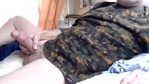 Snapshot of mimes32 chatting on 02.07.25 mimes32 online show from 02.07.25