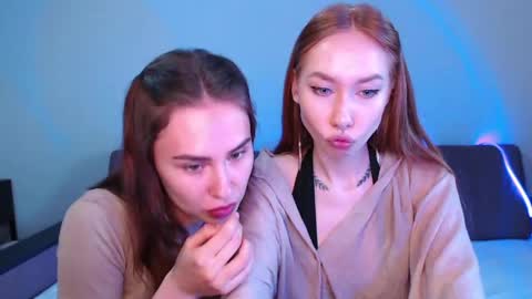 mimi_red online show from 04.19.26