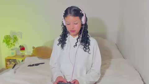 Mimii  online show from 12.26.24