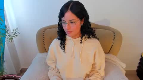 Mimii  online show from 11.07.25