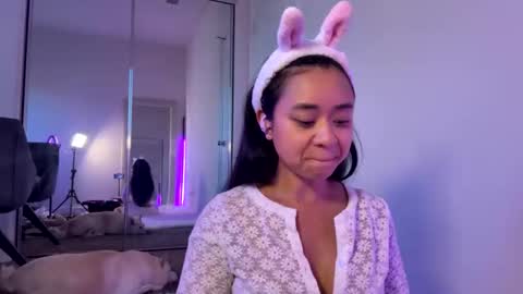 Mimi Baby online show from 10.18.25