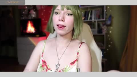 Snapshot of mimibunxo chatting on 03.04.25 Mimi Bunny  online show from 03.04.25