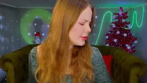 Snapshot of mimicass chatting on 12.04.24 Kelly online show from 12.04.24