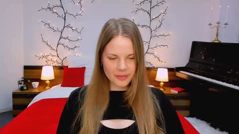 Snapshot of mimicass chatting on 01.30.25 Kelly online show from 01.30.25