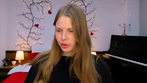 Snapshot of mimicass chatting on 02.25.25 Kelly online show from 02.25.25