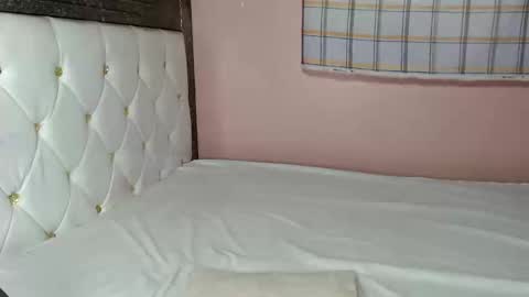 mimiebony online show from 04.09.26