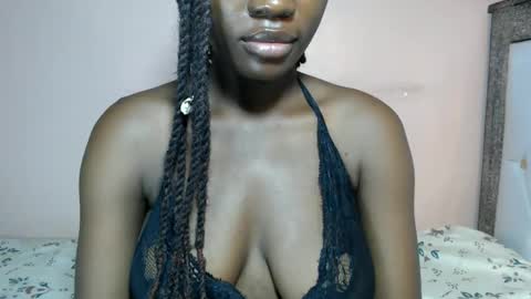 Snapshot of mimiebony chatting on 06.04.26 mimiebony online show from 06.04.26