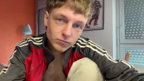 Snapshot of mimiro12 chatting on 04.11.26 mimiro12 online show from 04.11.26