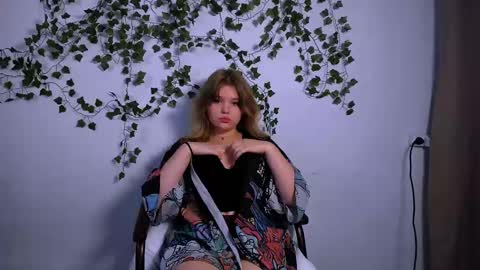 hi Im Mina  online show from 02.19.25