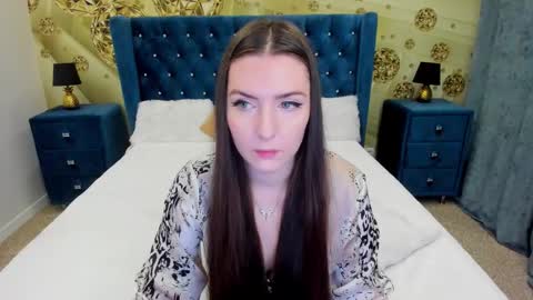 minchelskatrina online show from 12.22.25