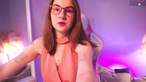 Frances  Next streams Thu Fri Sat 8am -  4pm GMT3 online show from 02.01.26