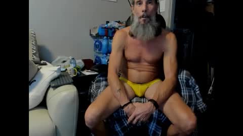 Snapshot of mindphuk chatting on 02.13.25 mindphuk online show from 02.13.25