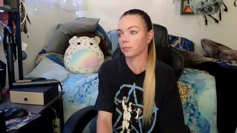 Mindy Mars online show from 03.03.25