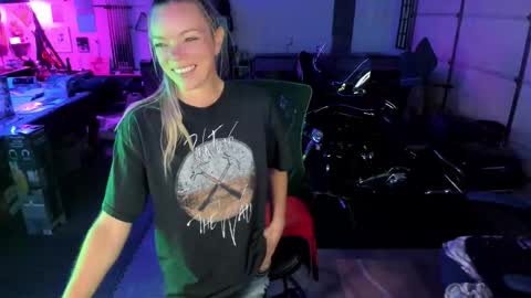 Mindy Mars online show from 10.23.25