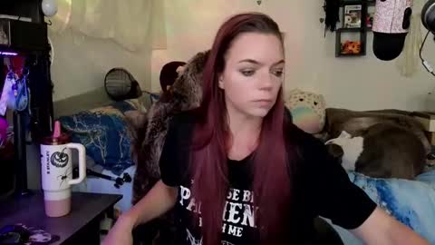 Mindy Mars online show from 11.24.25