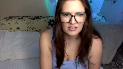 Snapshot of mindymounds chatting on 06.20.26 Mindy online show from 06.20.26