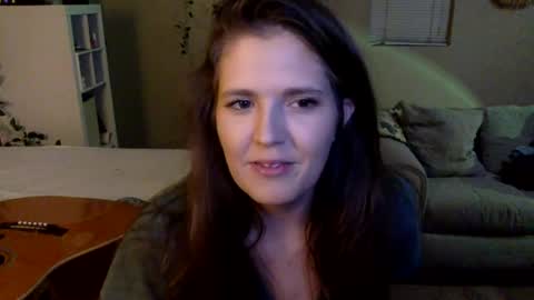 Snapshot of mindymounds chatting on 07.14.26 Mindy online show from 07.14.26