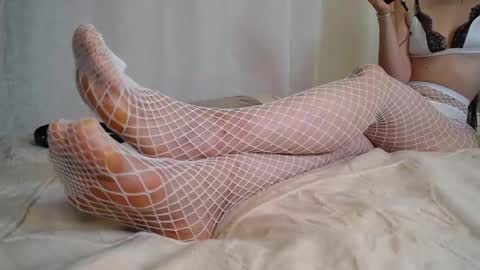 Snapshot of mindyourmanners_ chatting on 09.30.25 mindyourmanners_ online show from 09.30.25