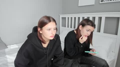 KarinaLeila online show from 10.09.25