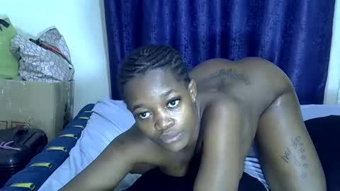 Snapshot of mini_charm chatting on 06.25.26 VERONICA MUTAMBI online show from 06.25.26
