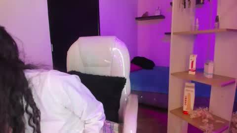 miniadelf online show from 02.11.26