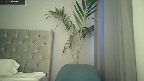   Mini Mila Kunis ft Ashton Katchero. Follow me to stay in touch  online show from 10.25.25